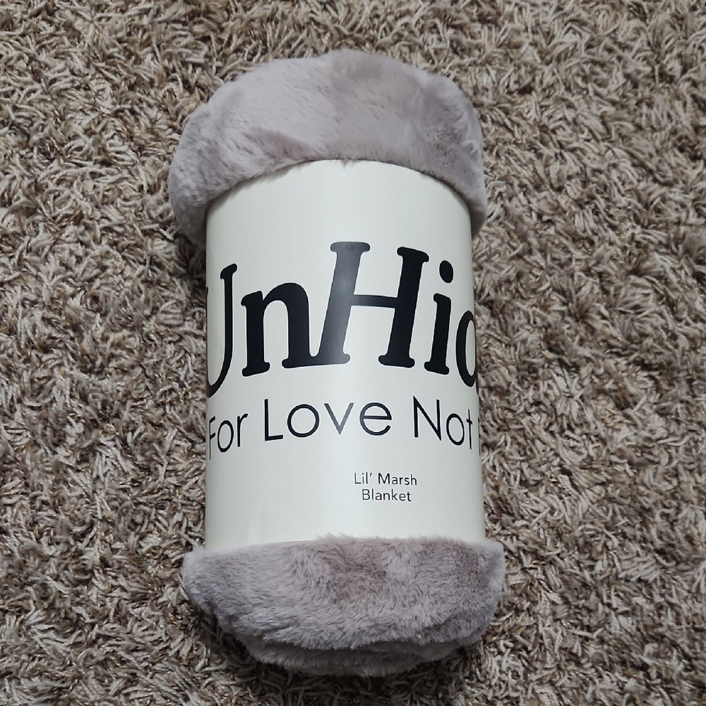 Unhide Tan Blanket